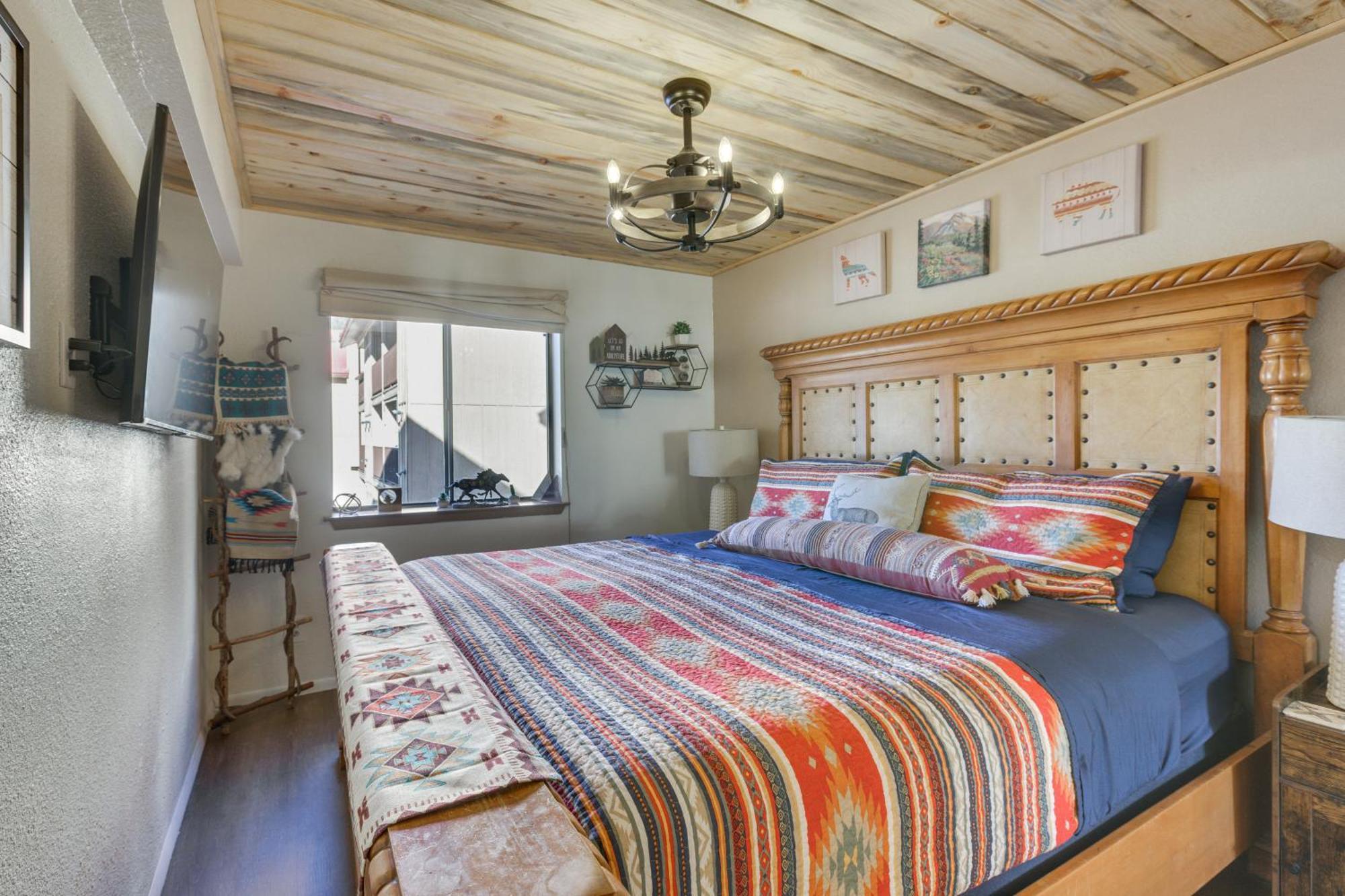 Ski-In Red River Retreat Balcony, Mountain Views! 外观 照片